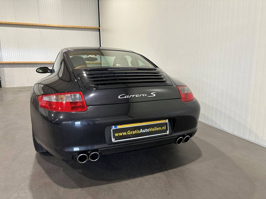Passenger car Porsche 911 Carrera 997 Petrol 355 hp 2006