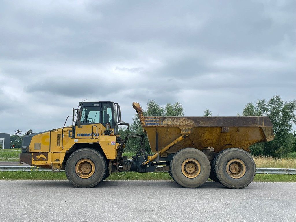 Komatsu HM300