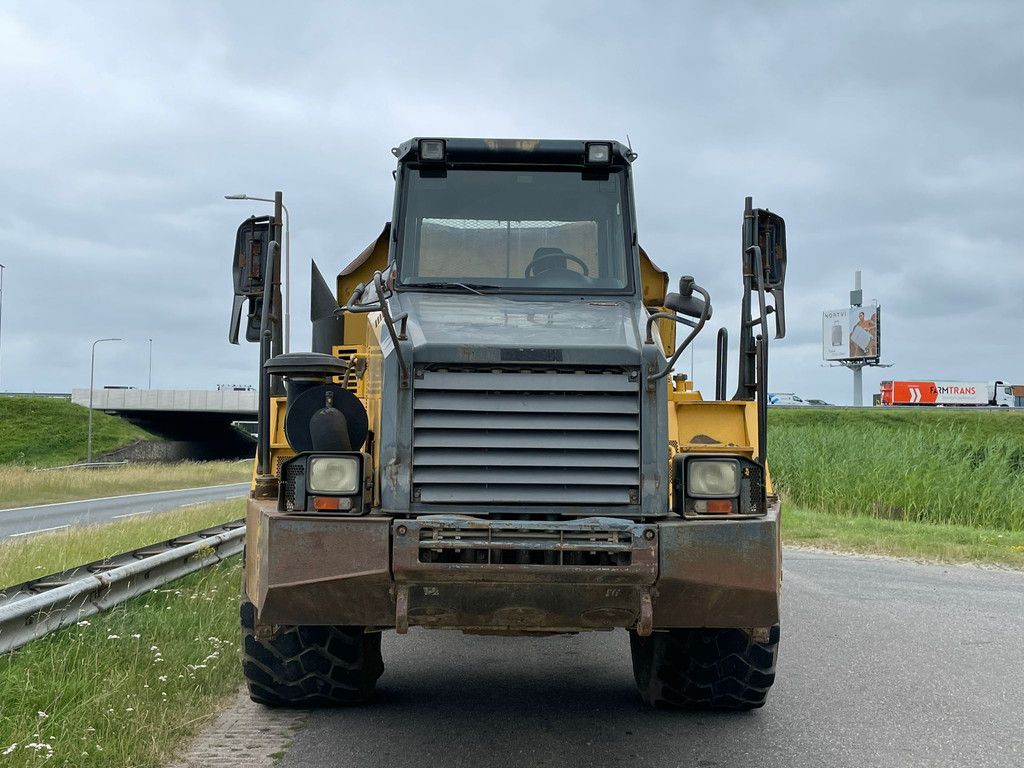 Komatsu HM300