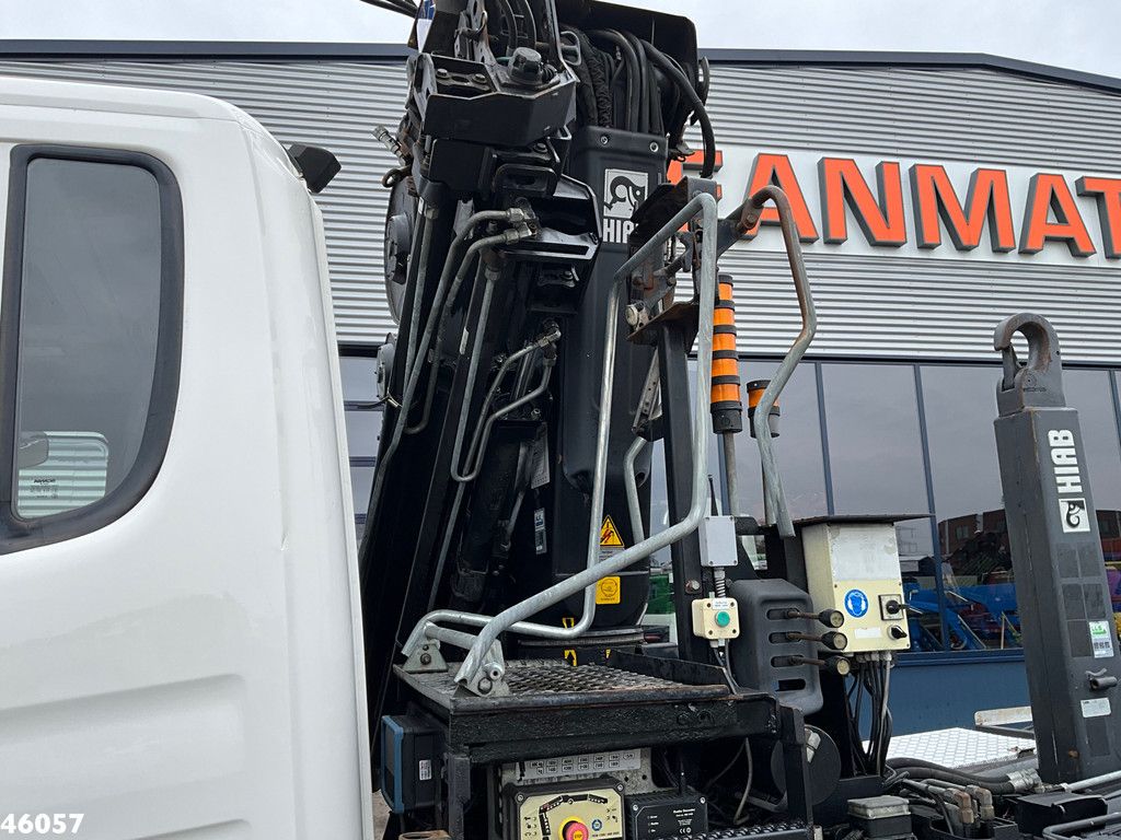 Scania P 360 8x2 Hiab 21 Tonmeter laadkraan