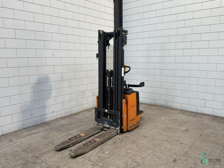 Stackers Electric Still EGV-S14 2003