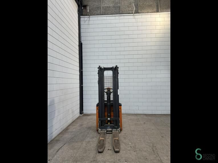 Stackers Electric Still EGV-S14 2003