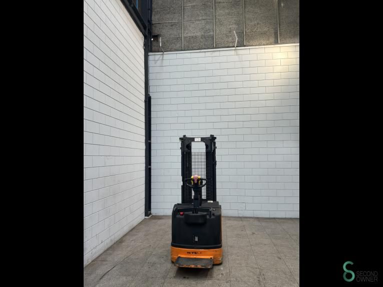 Stackers Electric Still EGV-S14 2003