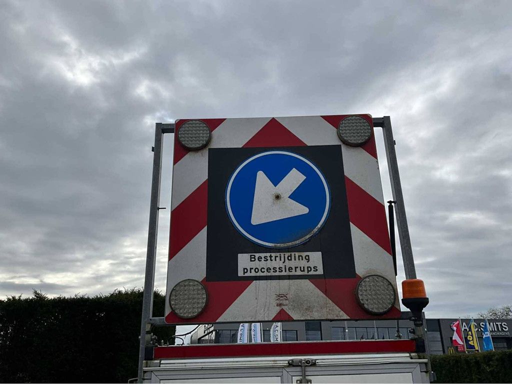 HOKA 2019 geschlossener Anhänger