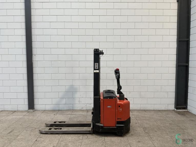 Stackers Electric BT SWE120 2008