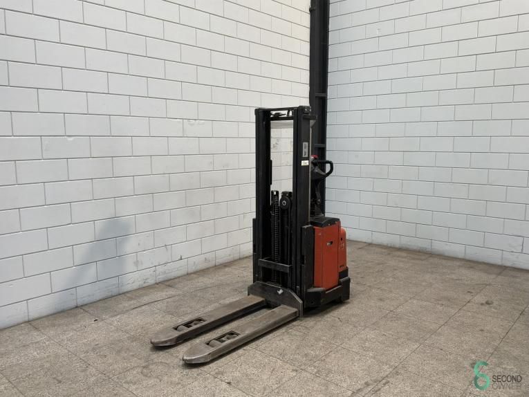 Stackers Electric BT SWE120 2008
