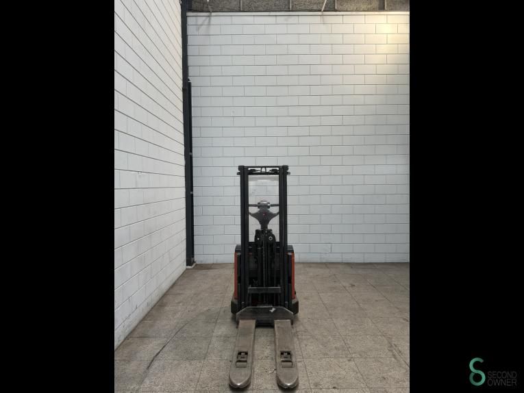 Stackers Electric BT SWE120 2008