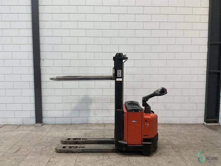 Stackers Electric BT SWE120 2008