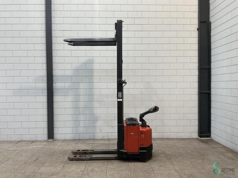 Stackers Electric BT SWE120 2008