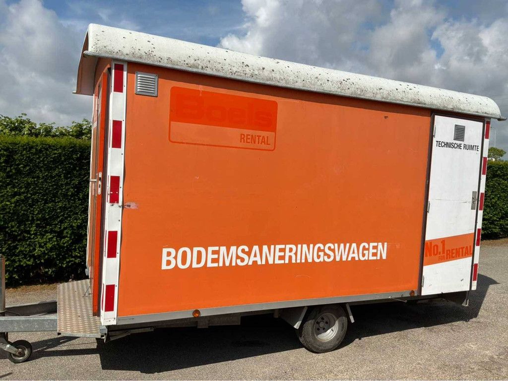 Bodensanierungsanhänger Atec 2015