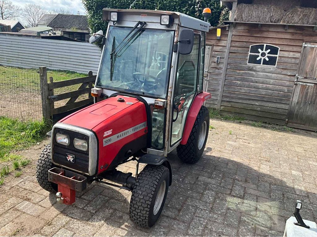 Mini-Traktor Massey Ferguson 1230 Diesel (Marge)