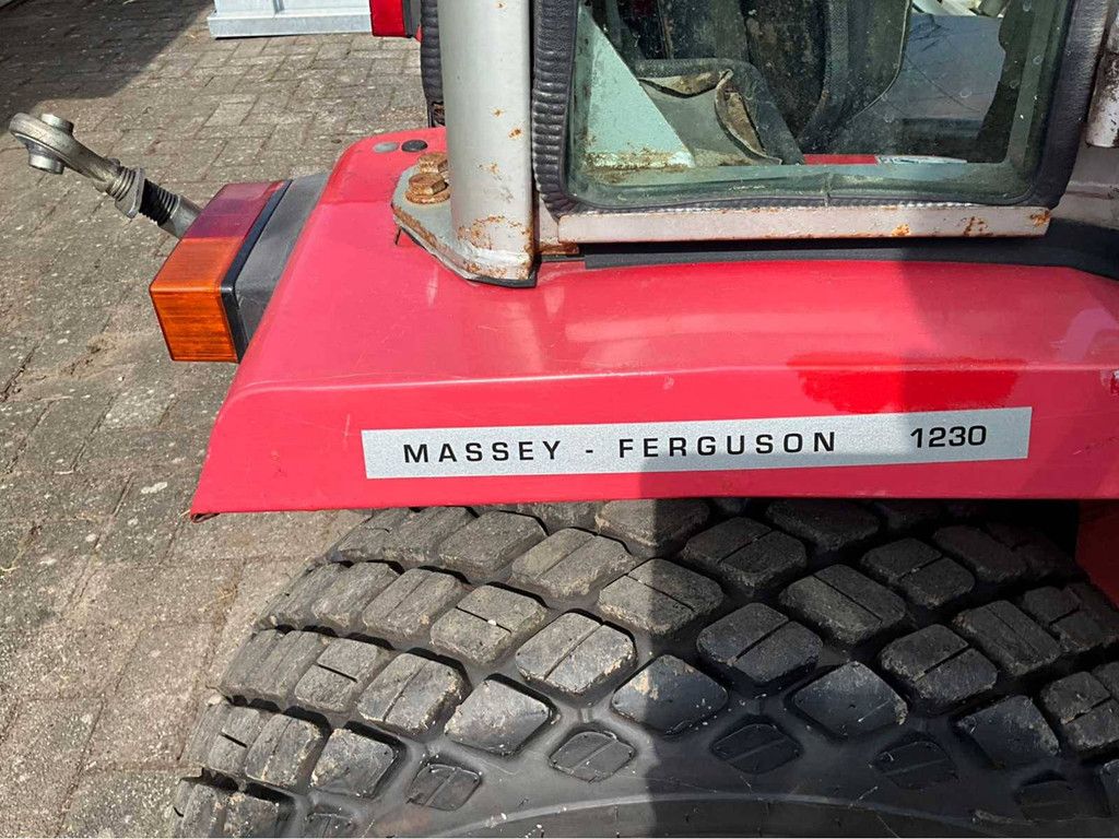Mini-Traktor Massey Ferguson 1230 Diesel (Marge)
