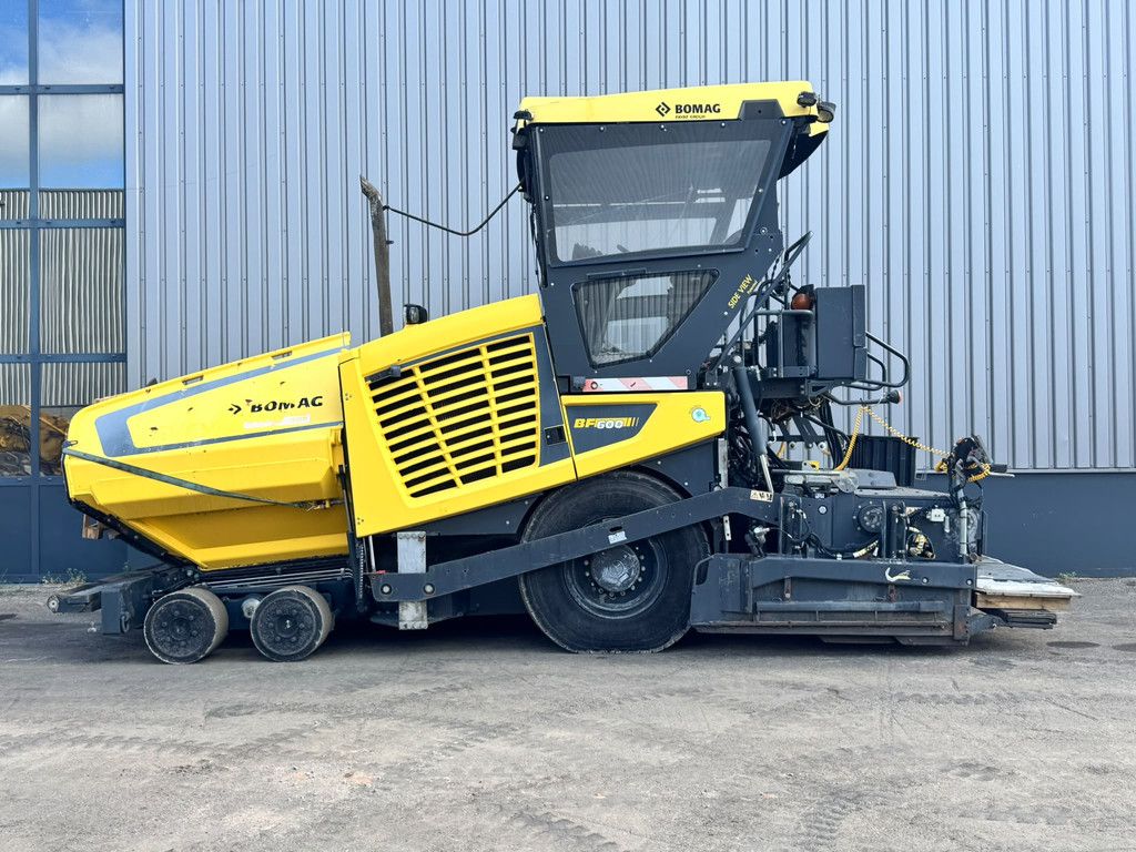 Bomag BF600P-2