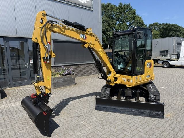 CAT 303.5 2000u SLP/SRT A/C 3.7T Minigraver Minikraan Nieuwstaat
