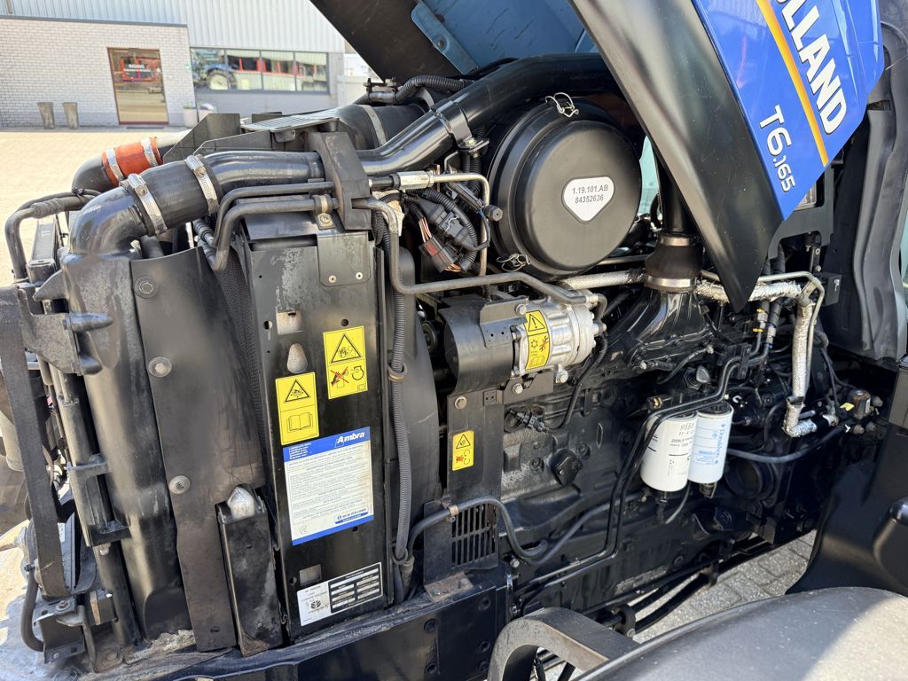 New Holland T6.165 Electro Command