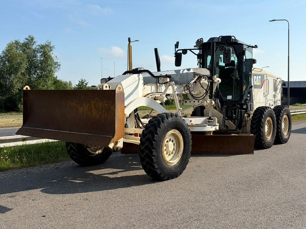Caterpillar 120M2
