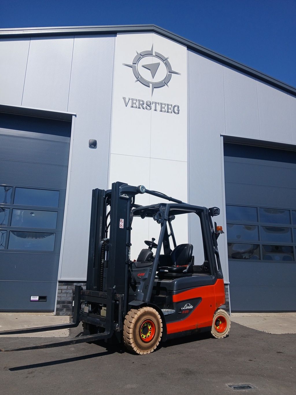Linde E25-01