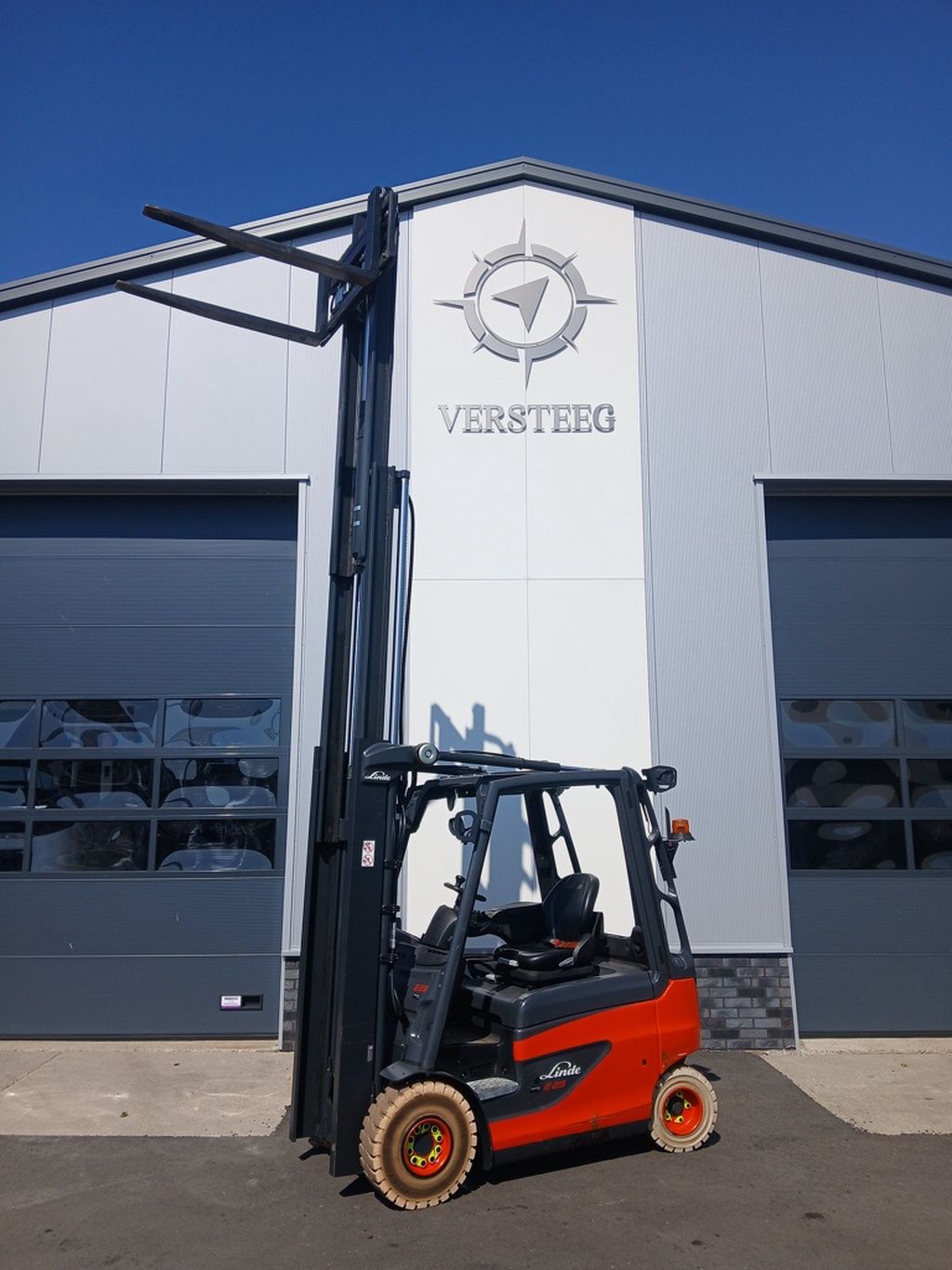Linde E25-01