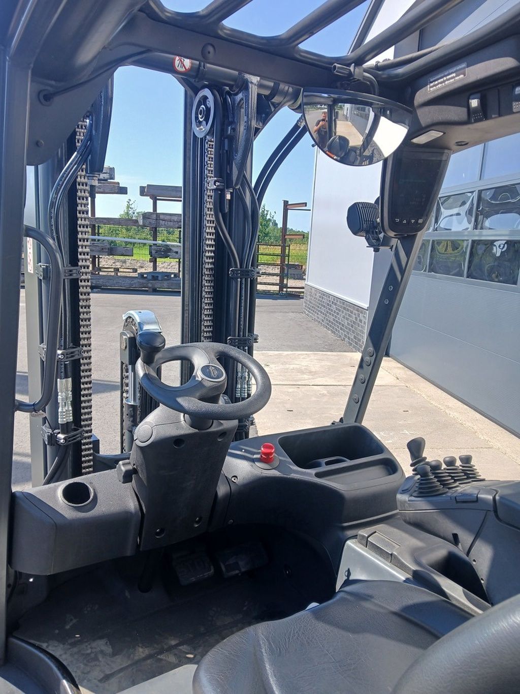 Linde E25-01
