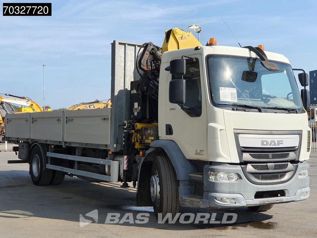 DAF LF 250 4X2 HYVA Crane Remote Euro 6
