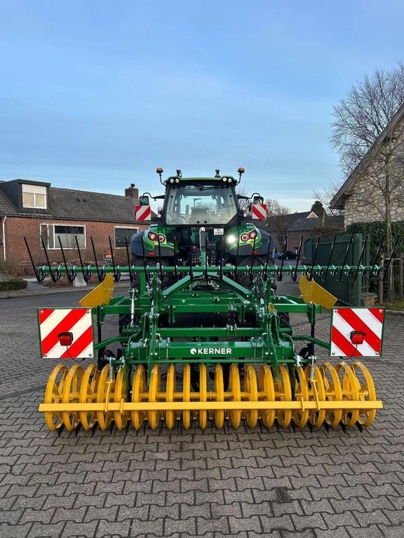 Kerner Corona 300 sterwiel cultivator