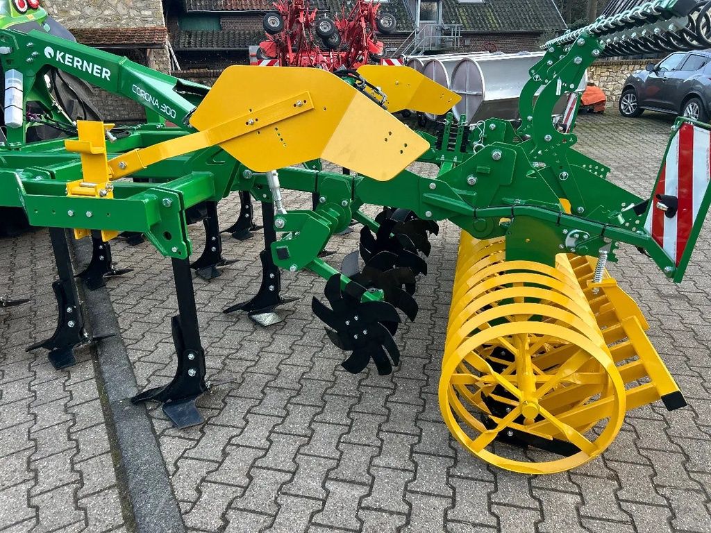 Kerner Corona 300 sterwiel cultivator