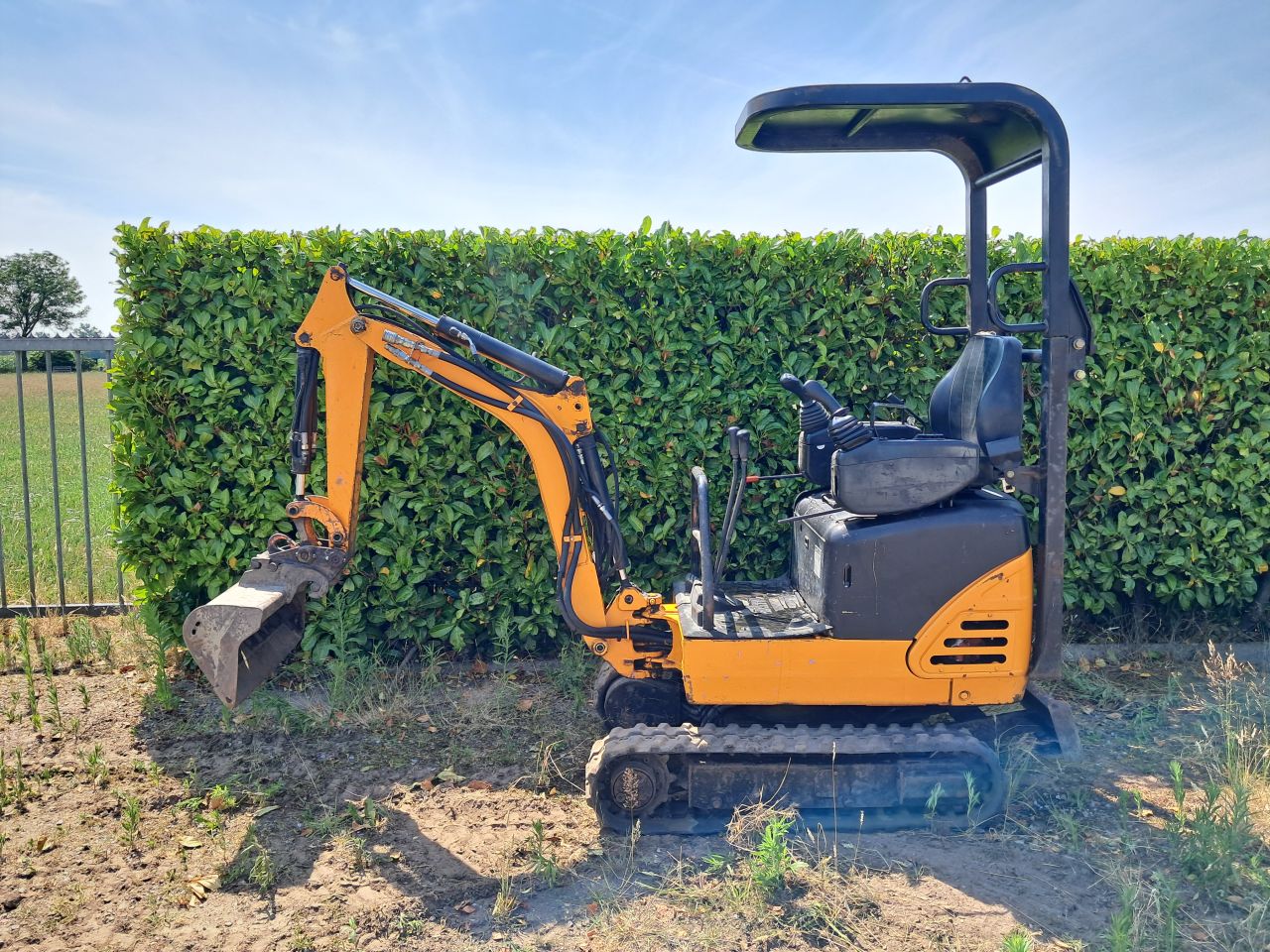 Minigraver Hanix H09D / Minikraan / Graafmachine / Kubota