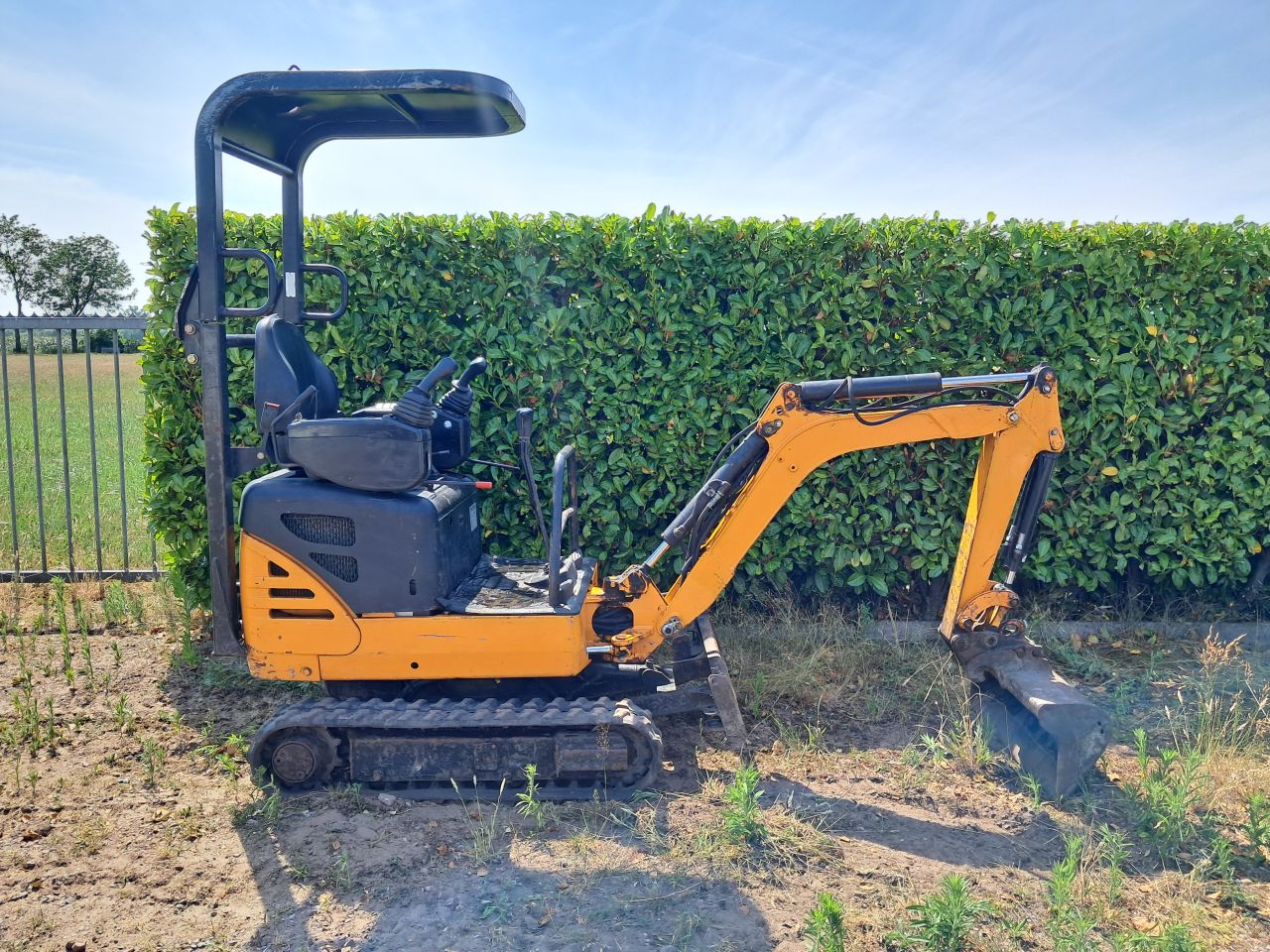 Minigraver Hanix H09D / Minikraan / Graafmachine / Kubota