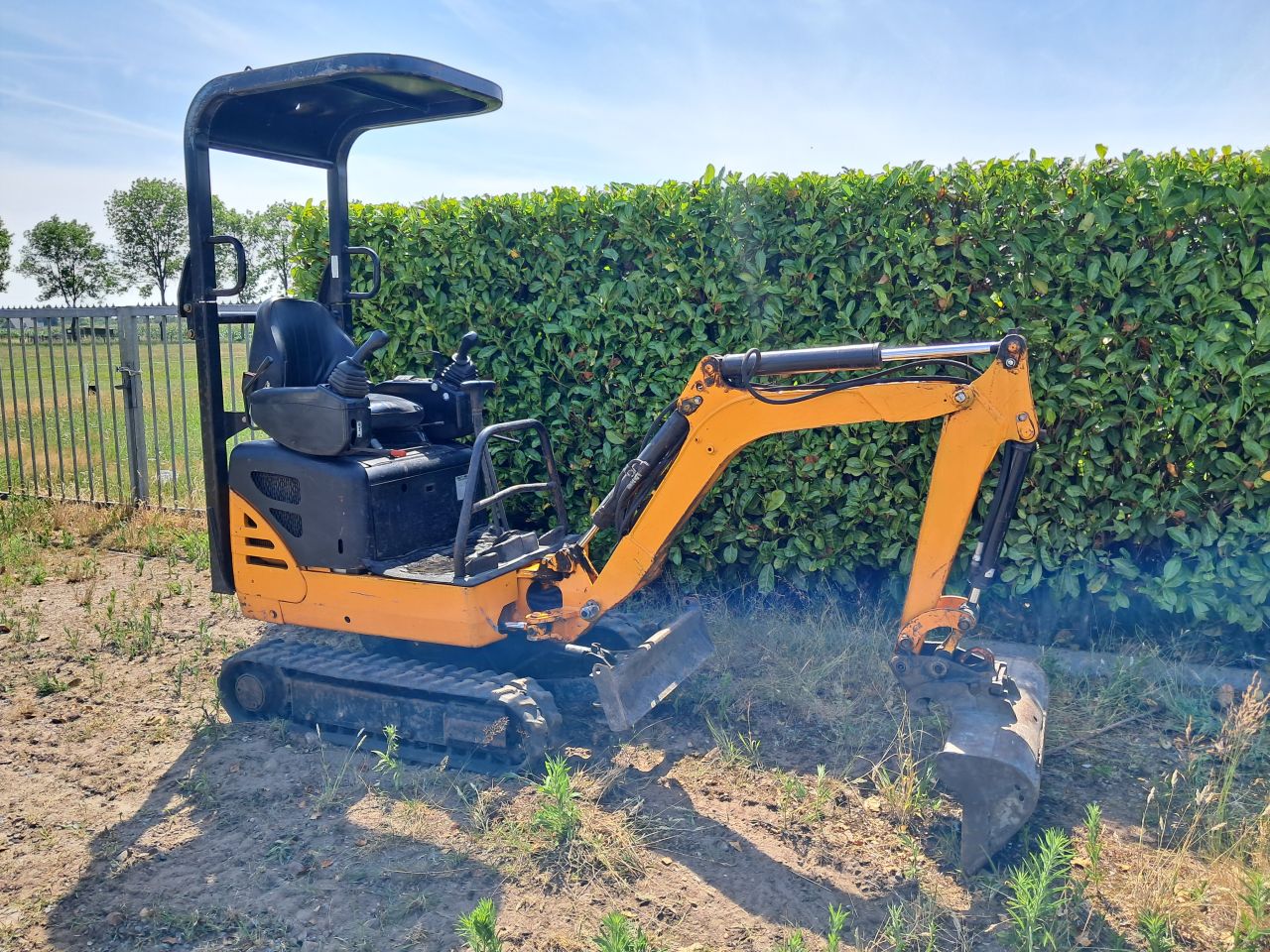 Minigraver Hanix H09D / Minikraan / Graafmachine / Kubota