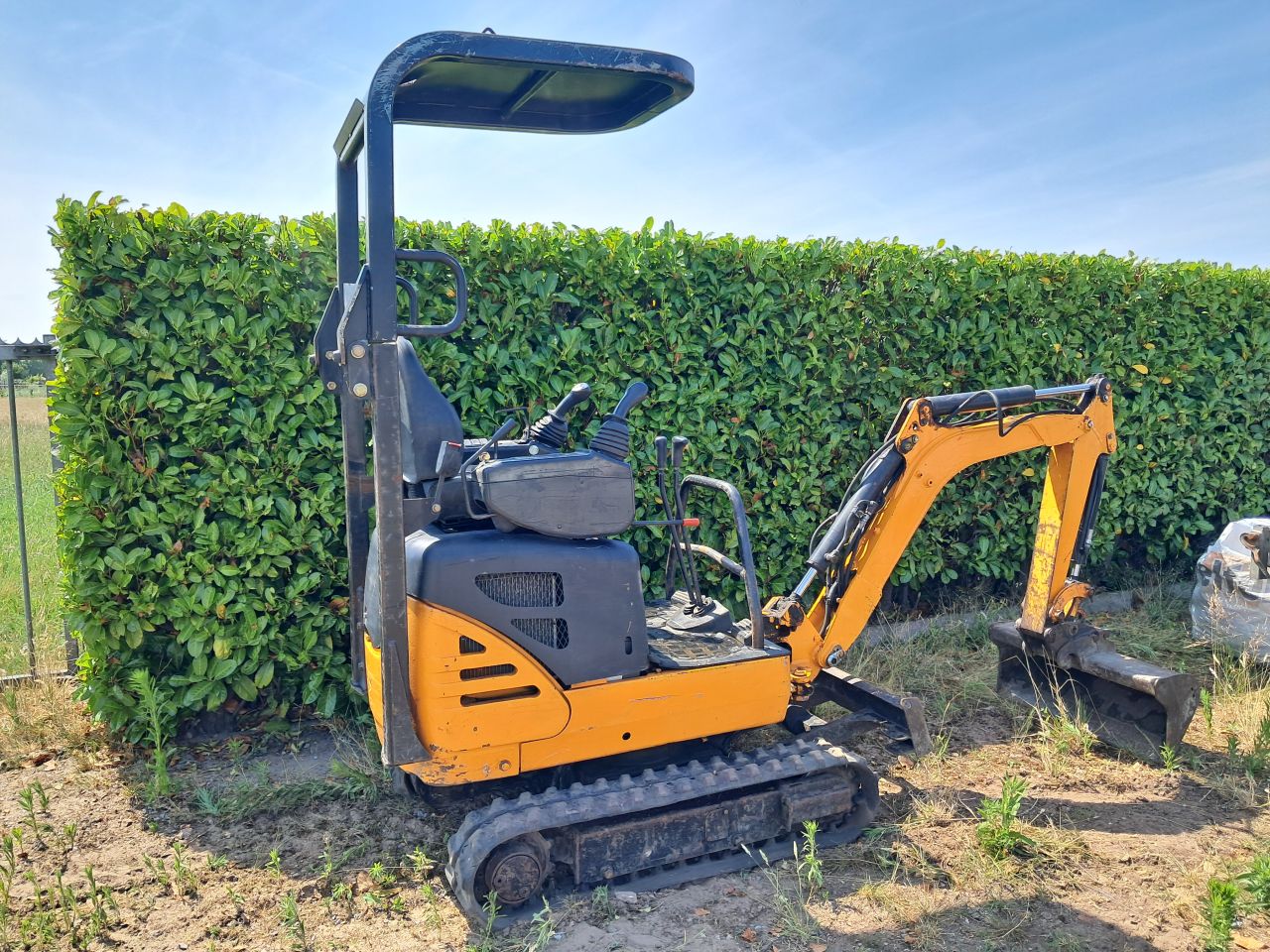 Minigraver Hanix H09D / Minikraan / Graafmachine / Kubota