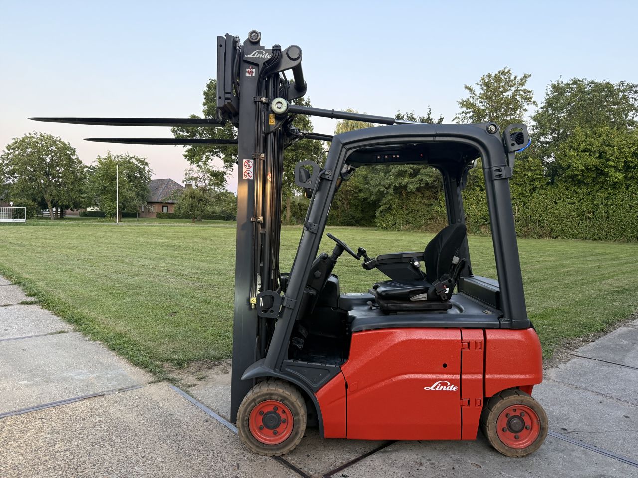 Linde 1600KG elektrisch freelift Sideshift 4e ventiel