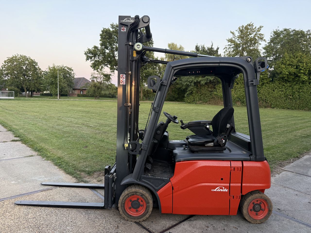 Linde 1600KG elektrisch freelift Sideshift 4e ventiel
