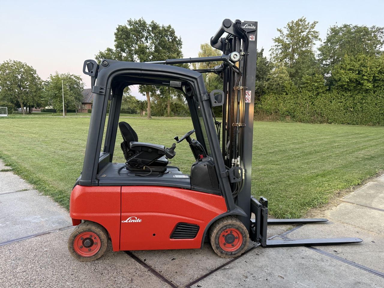 Linde 1600KG elektrisch freelift Sideshift 4e ventiel