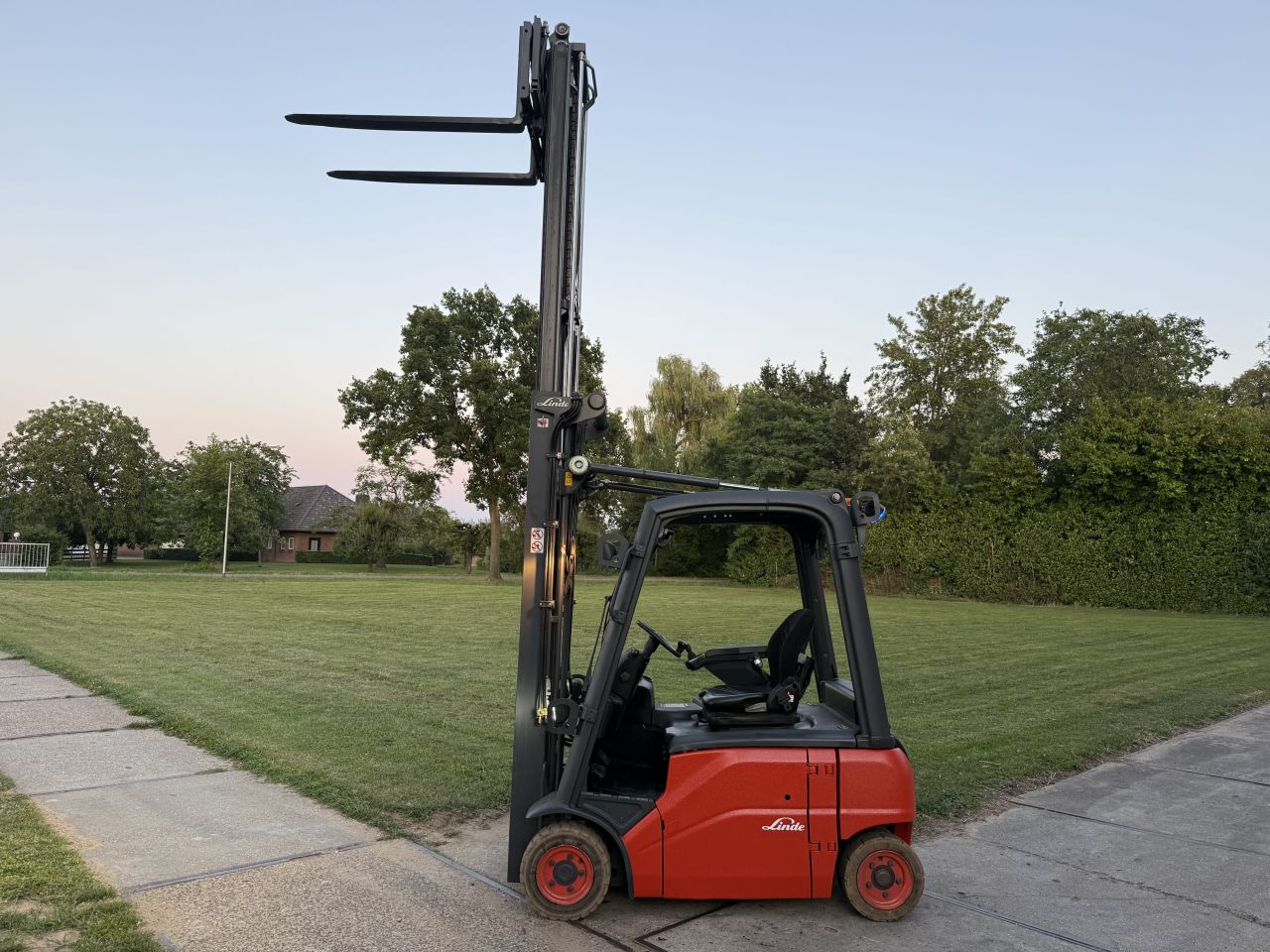 Linde 1600KG elektrisch freelift Sideshift 4e ventiel