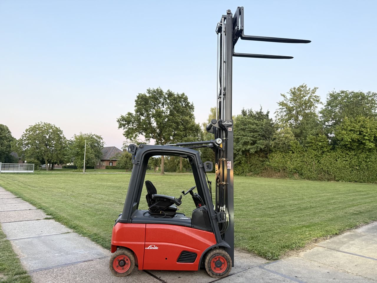 Linde 1600KG elektrisch freelift Sideshift 4e ventiel