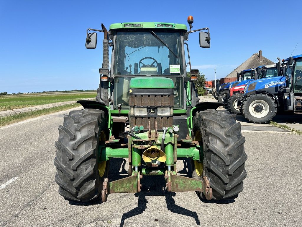 John Deere 6310