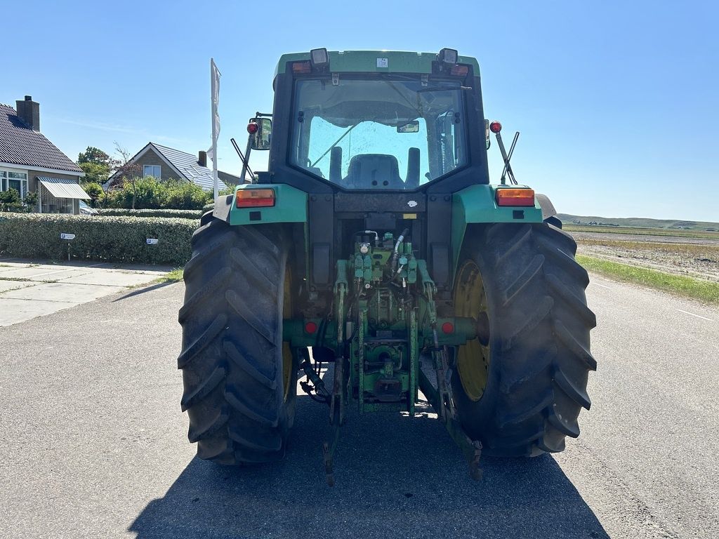 John Deere 6310