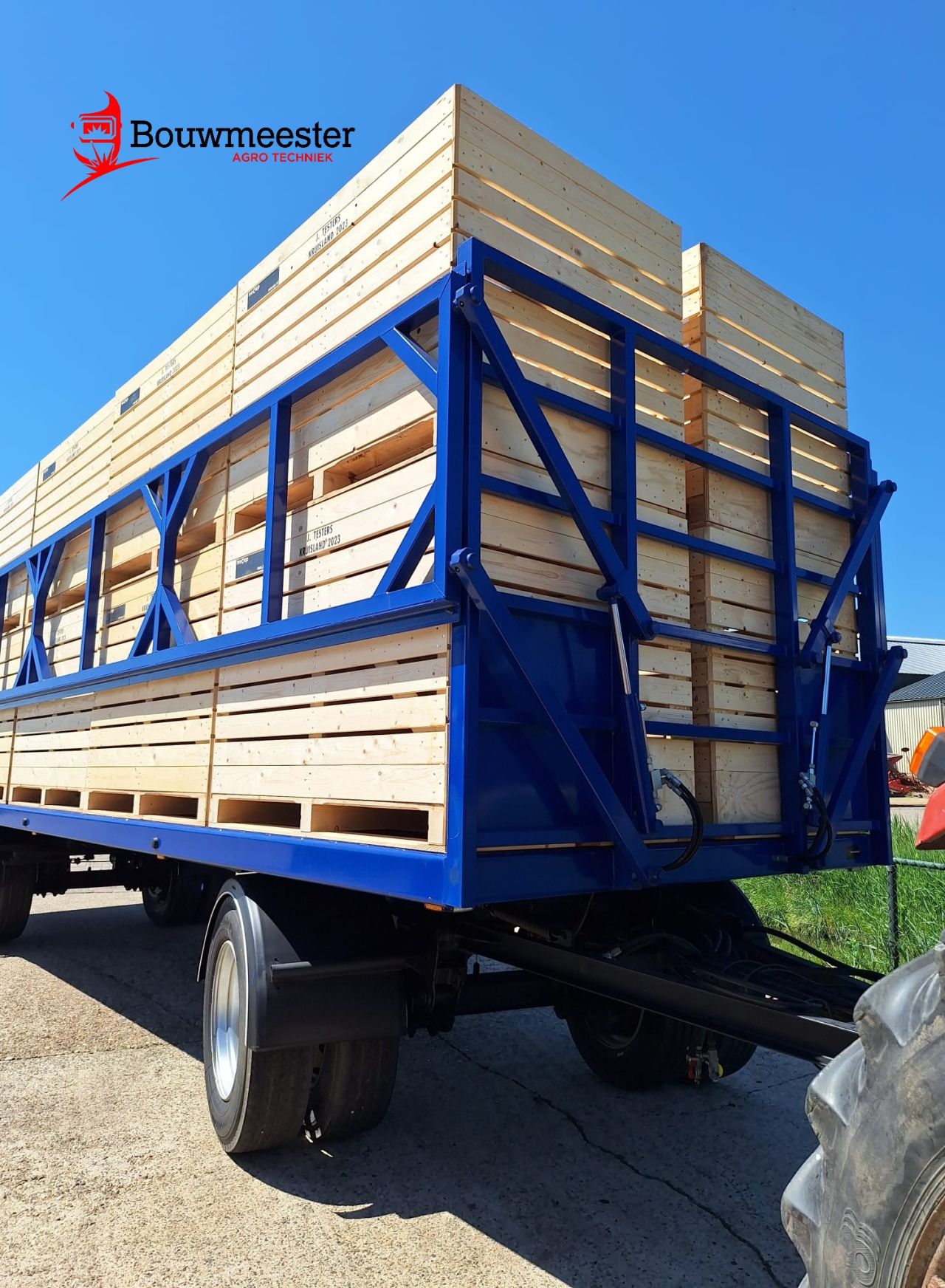 Mooie 20-tons kistenwagen aangeboden met hydraulische zijkleppen