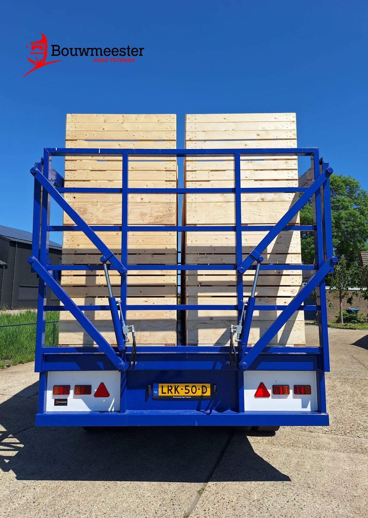 Mooie 20-tons kistenwagen aangeboden met hydraulische zijkleppen