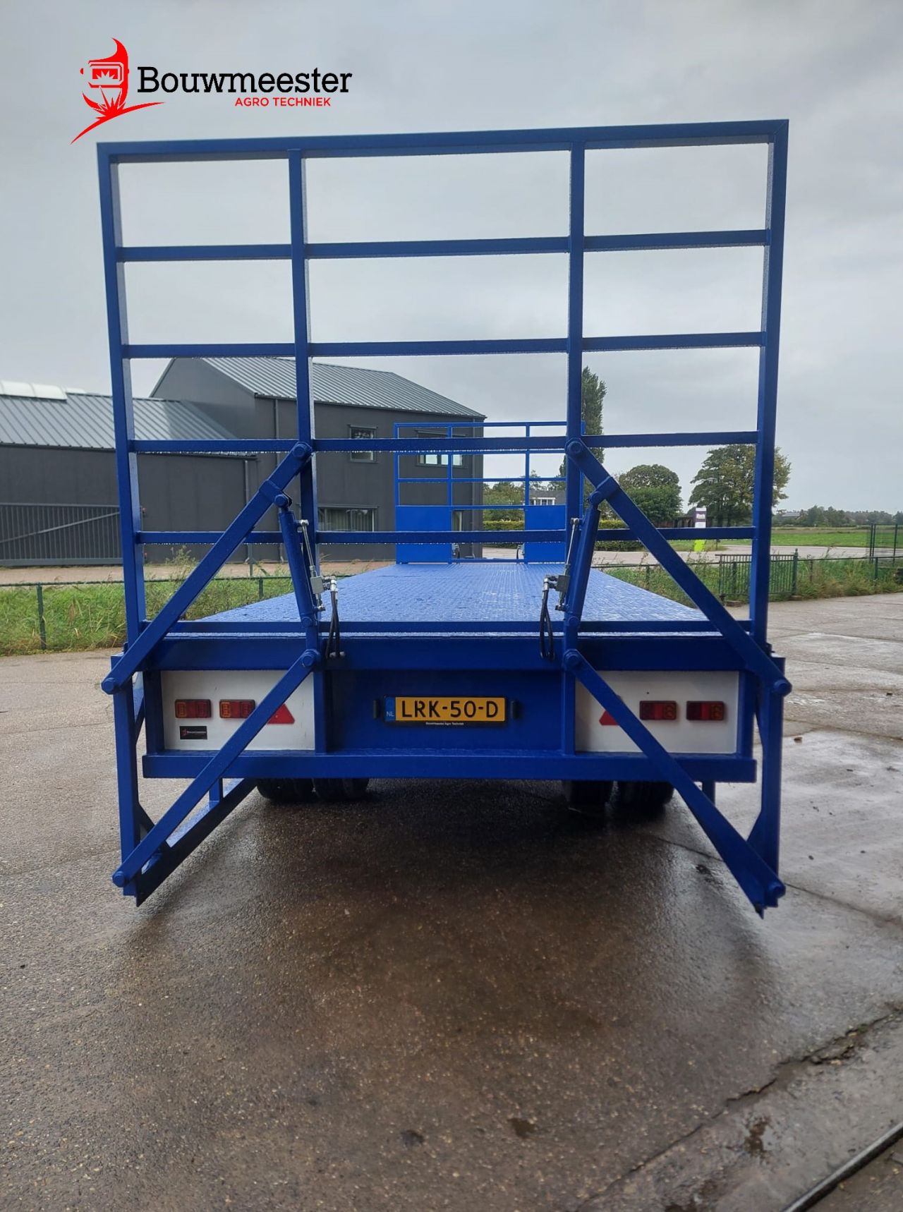 Mooie 20-tons kistenwagen aangeboden met hydraulische zijkleppen