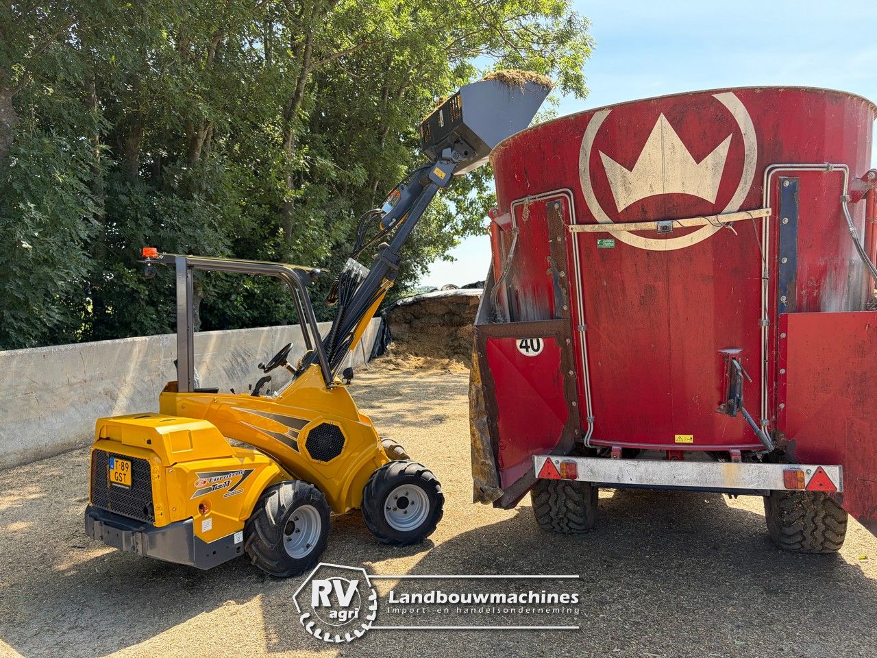Eurotrac T11 minishovel (telescoopgiek!)