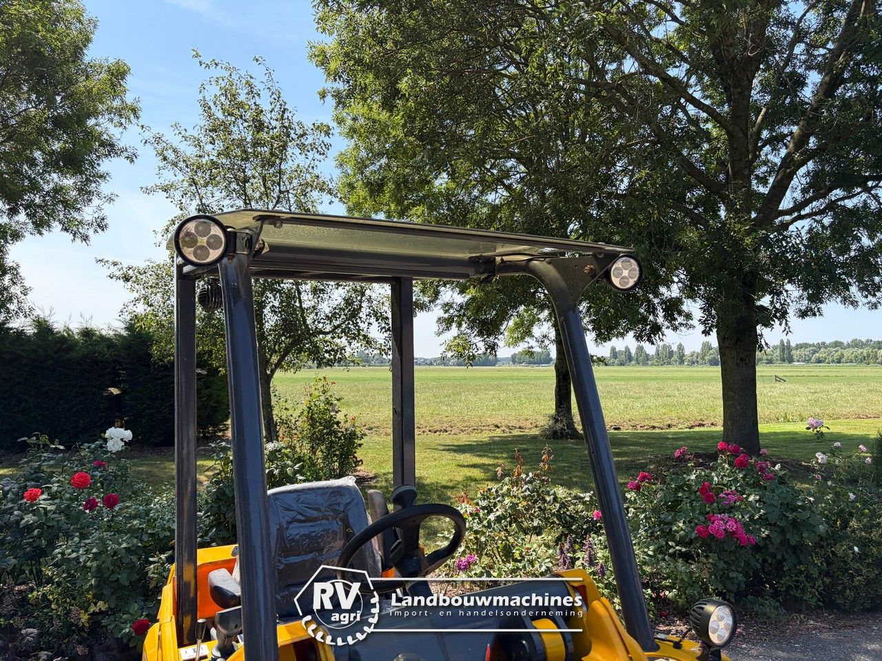 Eurotrac T11 minishovel (telescoopgiek!)