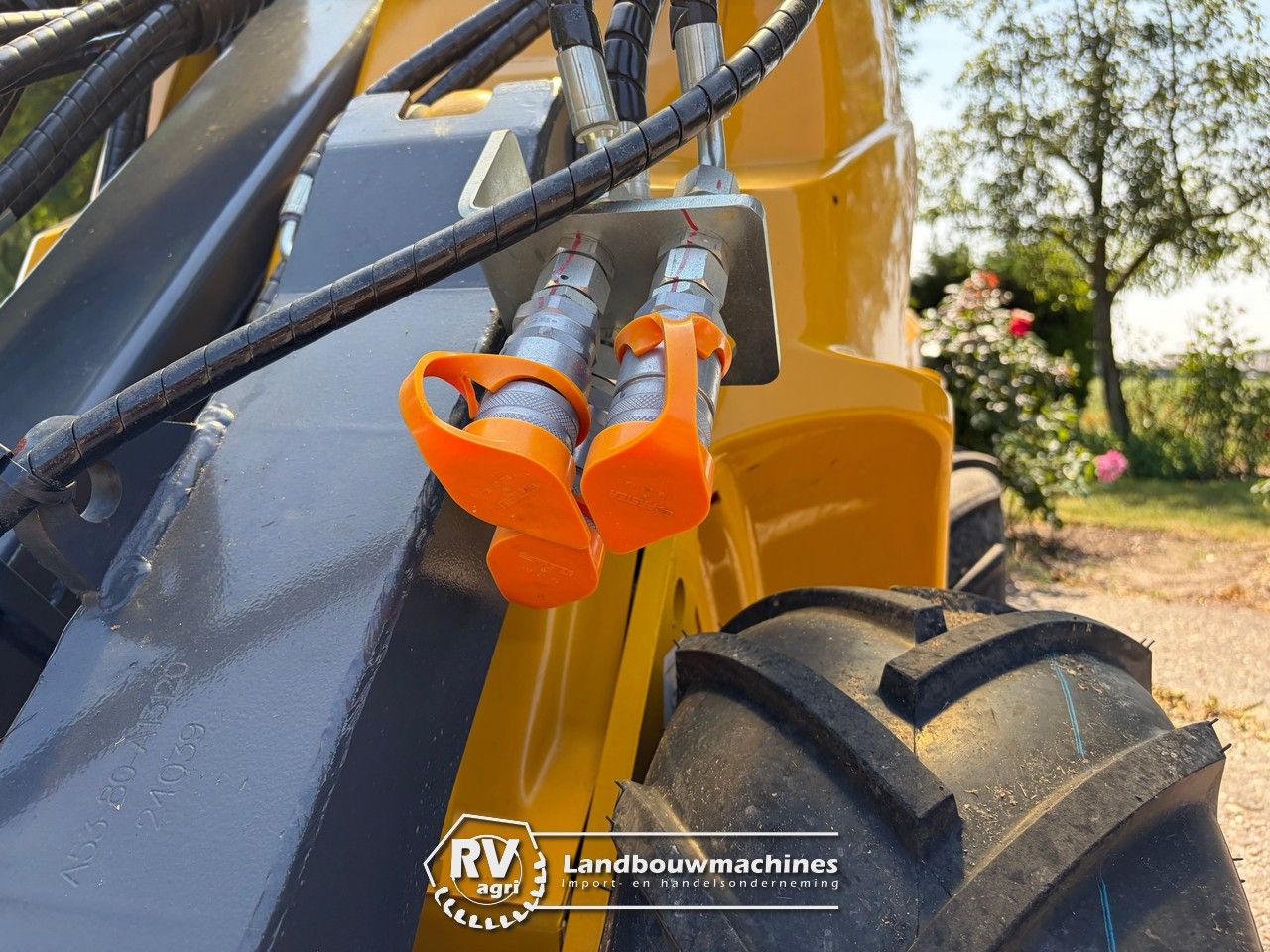 Eurotrac T11 minishovel (telescoopgiek!)