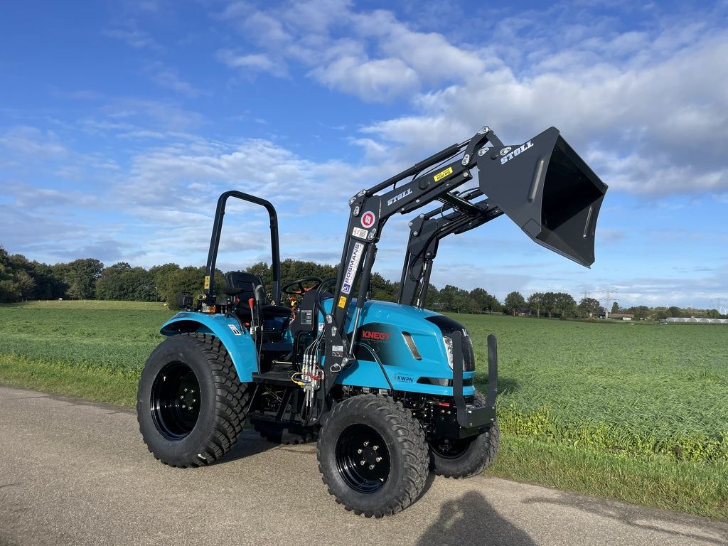 Knegt 404 compact tractor NIEUW met frontlader €340 LEASE