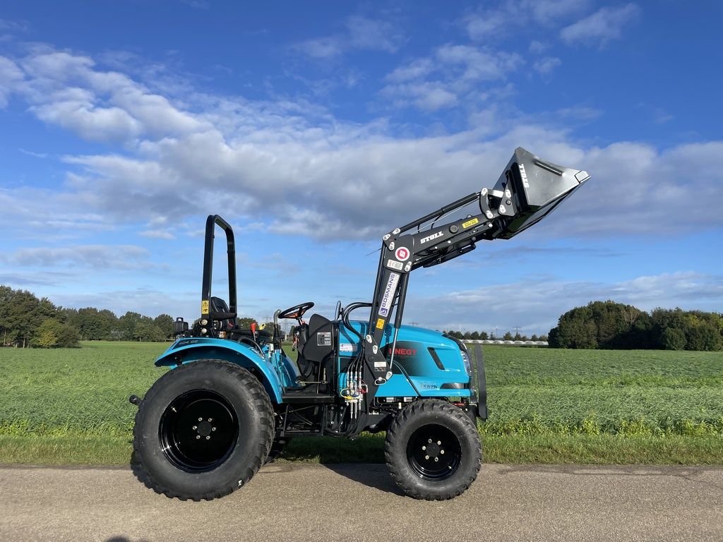 Knegt 404 compact tractor NIEUW met frontlader €340 LEASE