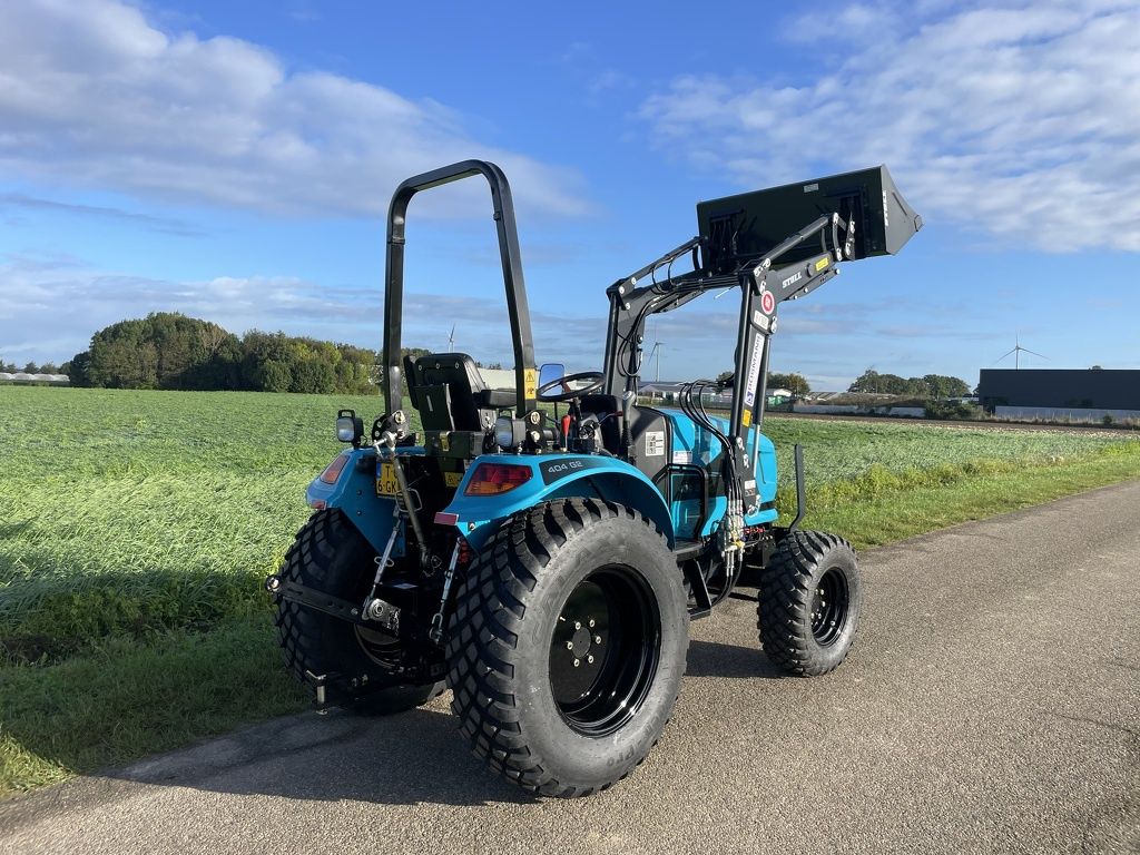 Knegt 404 compact tractor NIEUW met frontlader €340 LEASE