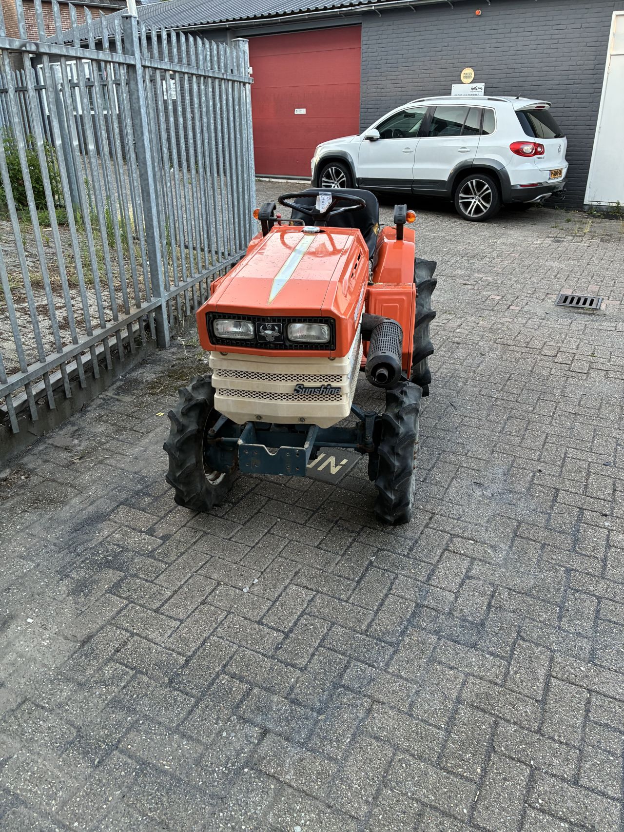 Kubota b1400 4x4 met Grondfrees