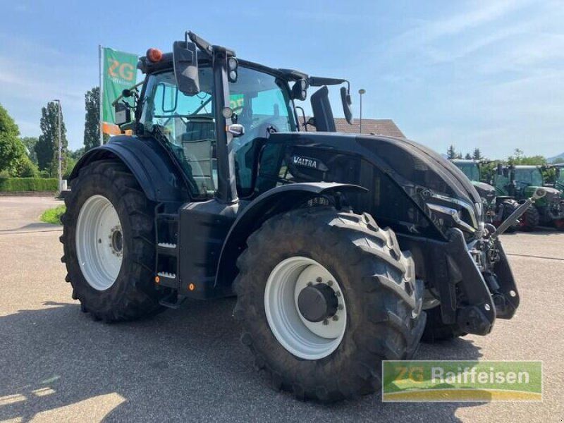 Valtra Q245