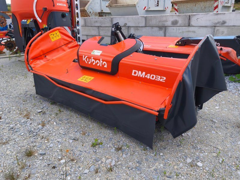 Kubota DM4032 KSW Frontmähwerk