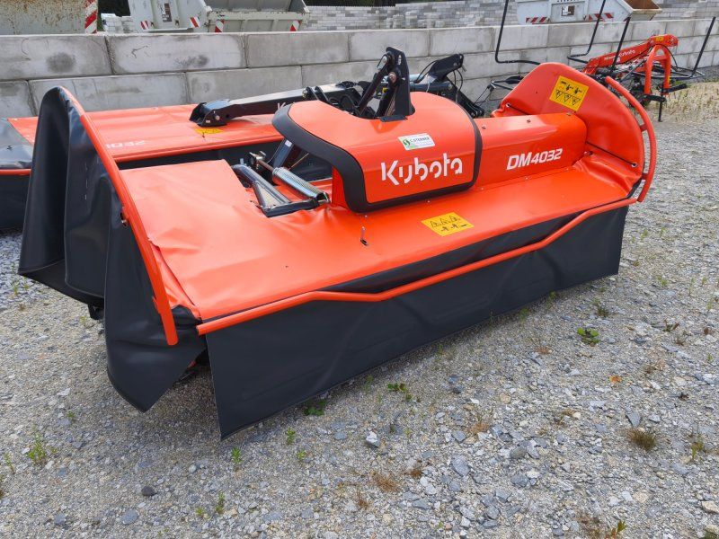Kubota DM4032 KSW Frontmähwerk